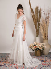 Load image into Gallery viewer, Dreamy Boho wedding dress