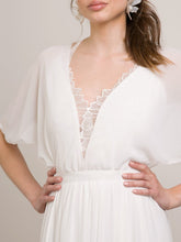 Load image into Gallery viewer, effortlessly beautiful bohemian wedding dress