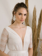 Load image into Gallery viewer, Elegant and simple long sleeves wedding dress