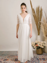 Load image into Gallery viewer, Elegant and simple long sleeves wedding dress