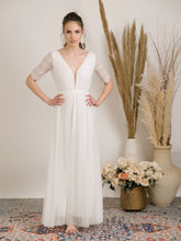 Load image into Gallery viewer, Elegant and simple long sleeves wedding dress