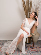 Load image into Gallery viewer, Dreamy Boho wedding dress
