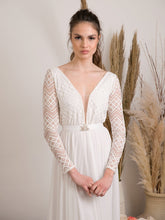 Load image into Gallery viewer, Long sleeves wedding dress
