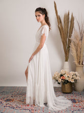 Load image into Gallery viewer, Dreamy Boho wedding dress
